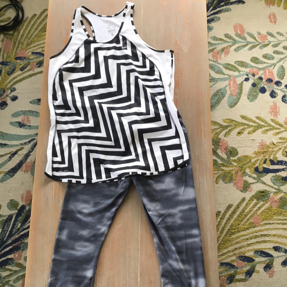 WORKOUT CLOTHES BUNDLE